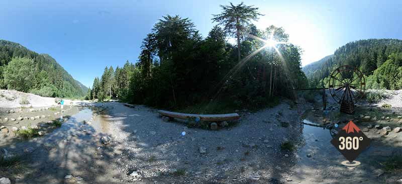 Trittsteine - Wasserrad