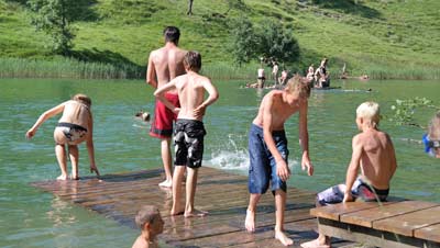 Sprung ins kühle Nass 